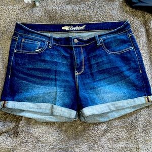 Old Navy dark wash boyfriend shorts size 14
